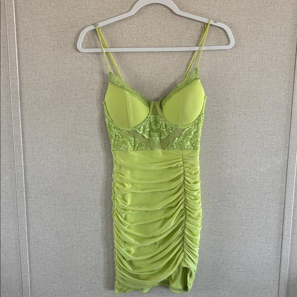 Privy Mini Dress Lime Green Ruched Lace Bustier NWT Sz 8 Y2K Party Clubwear